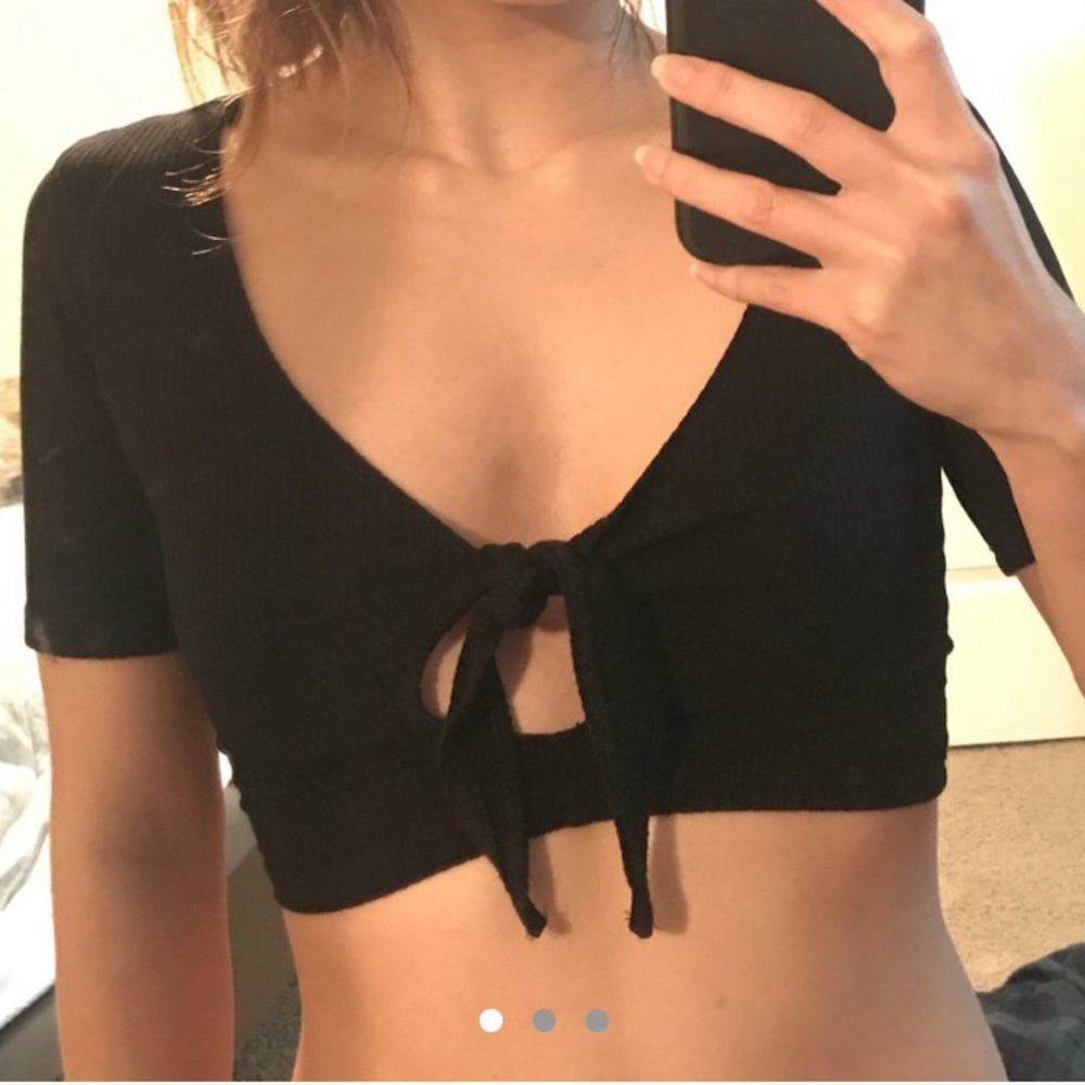 Brandy Melville tie front top